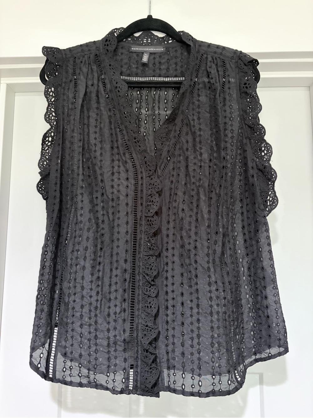 XL White House Black Market Black Eyelet Ruffle Flutter Sleeve Top
